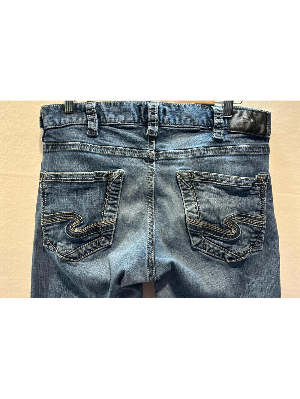 Silver Jeans Co. Distressed Straight Leg Denim Jeans Medium Wash Waist 34 in. - Picture 9 of 9